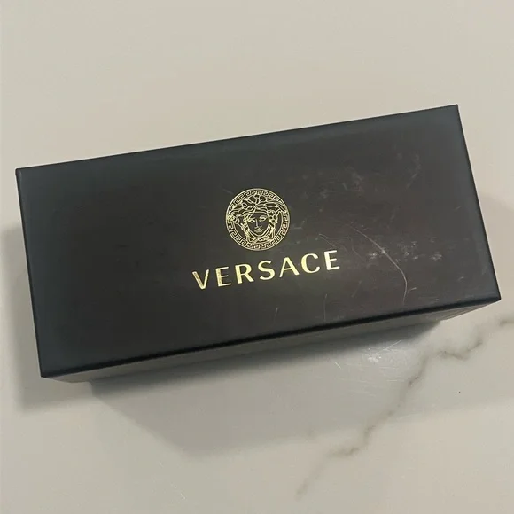 Versace Black Sunglasses/ Eyeglass Case, box & cleaning cloth - Picture 2 of 8